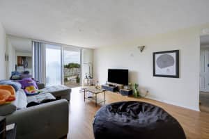 500 Executive Center Drive 4f, West Palm Beach, FL 33401 Sold 04/25/24