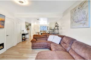 842 E Jeffery Street 842, Boca Raton, FL 33487 Sold 05/30/24