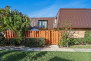 5633 SE Windsong Lane, Stuart, FL 34997 Sold 05/03/24