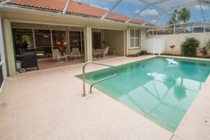 231 E Tall Oaks Circle, Palm Beach Gardens, FL 33410 Sold 05/24/24