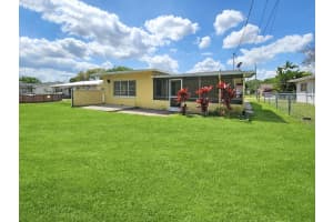 217 E Arbor Avenue, Port Saint Lucie, FL 34952 Sold 04/15/24