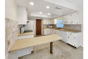 217 E Arbor Avenue, Port Saint Lucie, FL 34952 Sold 04/15/24