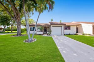 35 Kensington Lane, Boynton Beach, FL 33426 Sold 09/13/24