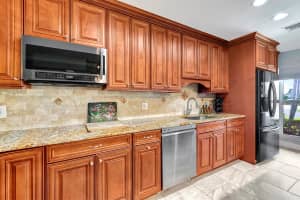 1040 N Palm Lane C, Delray Beach, FL 33445 Sold 06/07/24