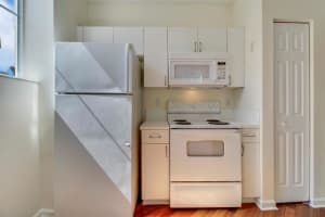 630 S Sapodilla Ave APT 405, West Palm Beach, FL 33401, Sold 08/13/24