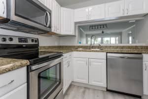 326 Northlake Drive 204, North Palm Beach, FL 33408 Sold 07/10/24