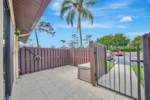 447 Pine Glen Lane D, Greenacres, FL 33463 Sold 05/15/24