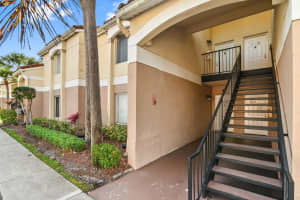 815 W Boynton Beach Boulevard 5-202, Boynton Beach, FL 33426 Sold 09/30/24