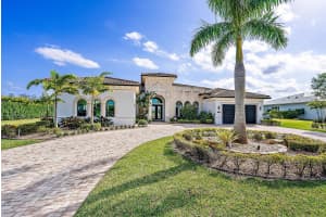 7952 SE Old Plantation Circle, Jupiter, FL 33458 Sold 09/27/24