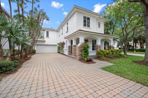 371 Columbus Street, Palm Beach Gardens, FL 33410 Sold 04/16/24