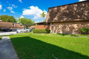 2115 21st Lane, Greenacres, FL 33463 Sold 05/06/24