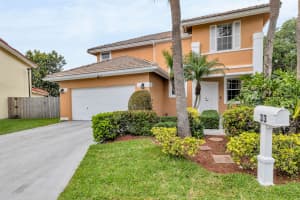 33 Valencia Drive, Boynton Beach, FL 33436 Sold 05/28/24