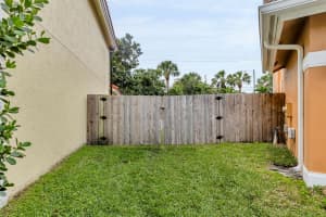 33 Valencia Drive, Boynton Beach, FL 33436 Sold 05/28/24