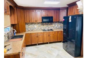 209 2nd Street, West Palm Beach, FL 33413 Sold 02/03/25