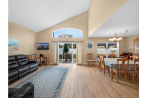 5025 Prairie Dunes Village Circle, Lake Worth, FL 33463 Sold 06/07/24