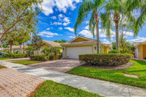 5063 Magnolia Bay Circle, Palm Beach Gardens, FL 33418 Sold 12/20/24