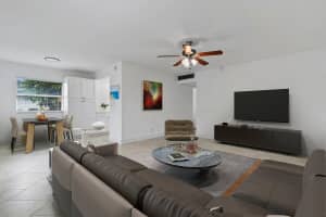 125 Waterford F 125 F, Delray Beach, FL 33446 Sold 06/18/24