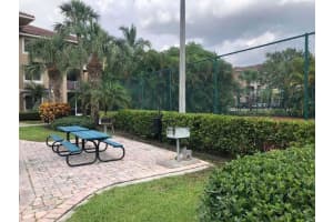 6466 Emerald Dunes Dr APT 303, West Palm Beach, FL 33411, Sold 06/19/24