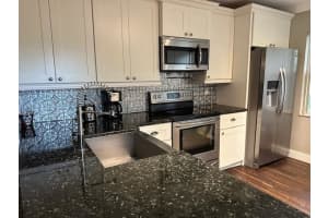 3221 SW Sunset Trace Circle, Palm City, FL 34990 Sold 05/17/24