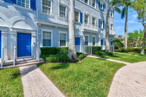 234 W Thatch Palm Circle, Jupiter, FL 33458 Sold 11/12/24