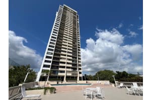 5600 N Flagler Drive 802, West Palm Beach, FL 33407 Sold 10/21/24