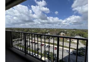 5600 N Flagler Drive 802, West Palm Beach, FL 33407 Sold 10/21/24