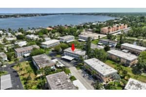 2950 SE Ocean 8-5, Stuart, FL 34996 Sold 12/03/24