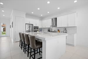 8024 Hobbes Way, Palm Beach Gardens, FL 33418 Sold 10/25/24