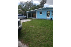 725 NE 15th Avenue, Okeechobee, FL 34972 Sold 12/03/24