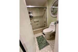 535 Oaks Drive Apt 402, Pompano Beach, FL 33069 Sold 11/14/24