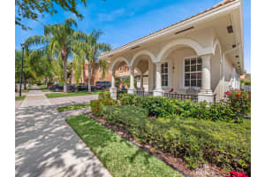 153 Via Rosina, Jupiter, FL 33458 Sold 06/07/24