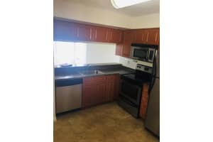 8201 Glenmoor Drive W, West Palm Beach, FL 33409 Sold 06/11/24