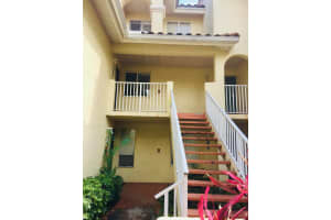 8201 Glenmoor Drive W, West Palm Beach, FL 33409 Sold 06/11/24