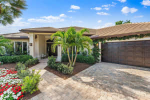 5111 SE Lost Lake Way, Hobe Sound, FL 33455 Sold 05/23/24