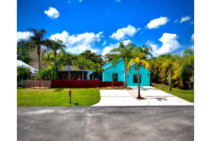 1294 SW Vizcaya Circle, Palm City, FL 34990 Sold 04/26/24