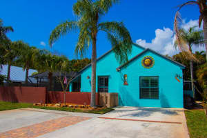 1294 SW Vizcaya Circle, Palm City, FL 34990 Sold 04/26/24