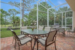 908 NW Mossy Oak Way, Jensen Beach, FL 34957 Sold 04/17/24