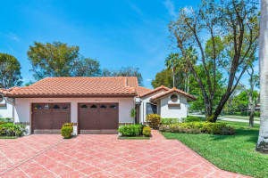 6412 Kings Gate Circle, Delray Beach, FL 33484 Sold 04/24/24