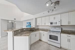 MLS# R10970664, West Palm Beach, Florida 33409