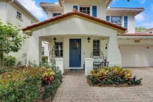 622 Castle Drive, Palm Beach Gardens, FL 33410 Sold 05/20/24