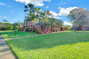 2610 SE 5th Circle, Boynton Beach, FL 33435 Sold 08/29/24