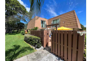 6072 SE Riverboat Drive, Stuart, FL 34997 Sold 05/14/24