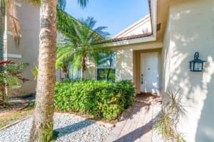 6561 Lurais Drive, Lake Worth, FL 33463 Sold 05/10/24