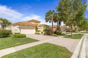 8733 Via Grande E, Wellington, FL 33411 Sold 06/04/24