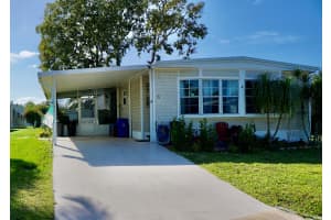 6 SE Merida Lane, Port Saint Lucie, FL 34952 Sold 05/07/24