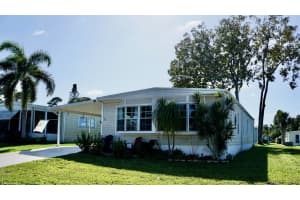 6 SE Merida Lane, Port Saint Lucie, FL 34952 Sold 05/07/24