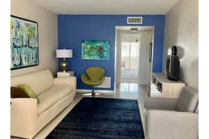 2920 Lake Osborne Drive 206, Lake Worth Beach, FL 33461 Sold 04/30/24