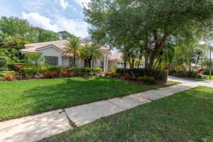 15560 Cedar Grove Lane, Wellington, FL 33414 Sold 10/22/24