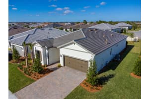 511 SE Villandry Way, Port Saint Lucie, FL 34984 Sold 05/21/24