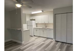 633 Executive Center Drive L-104, West Palm Beach, FL 33401 Sold 06/20/24